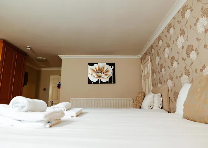 Woodland Manor Hotel