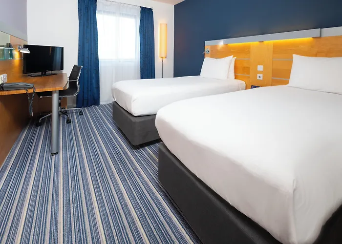 Holiday Inn Express Bedford By Ihg